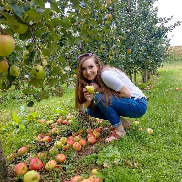 Meet your Posher, Marie - Picture 1 of 1